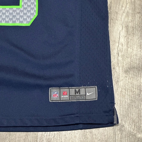 Nike Seattle Seahawks #3 Wilson Kids Youth Medium Short Sleeve Jersey Shirt NFL - Picture 6 of 8